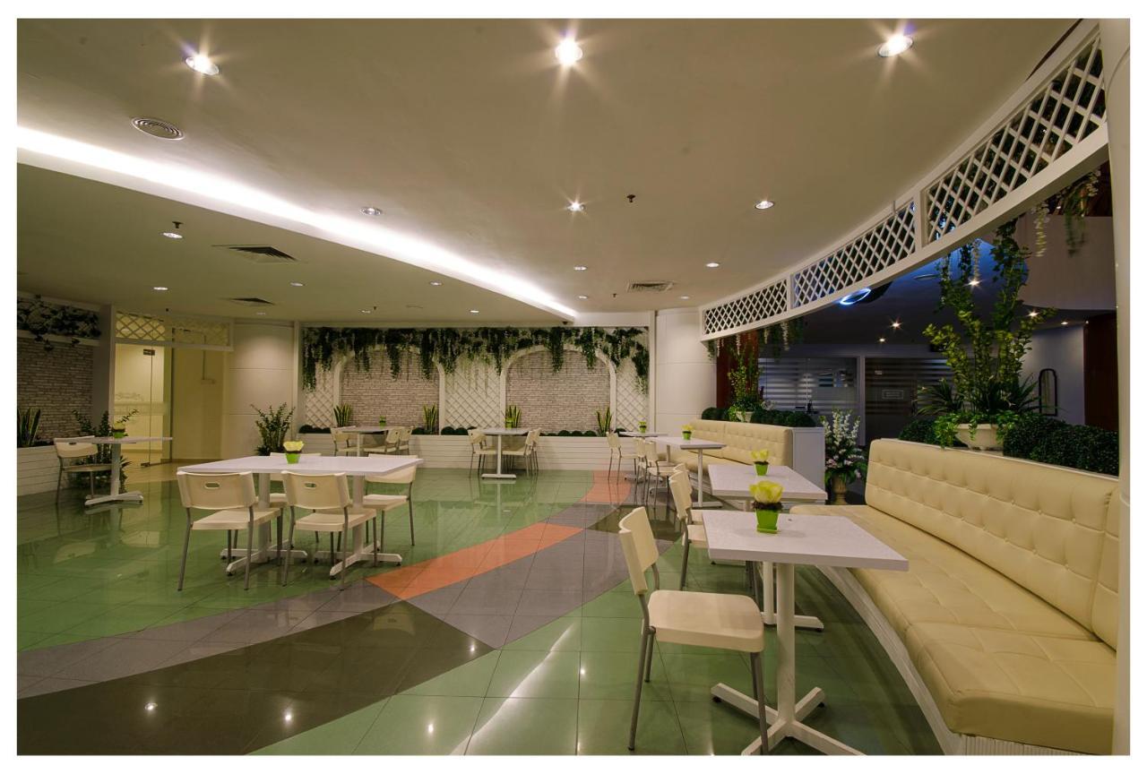 Prime City Express Hotel Keluang Exterior foto